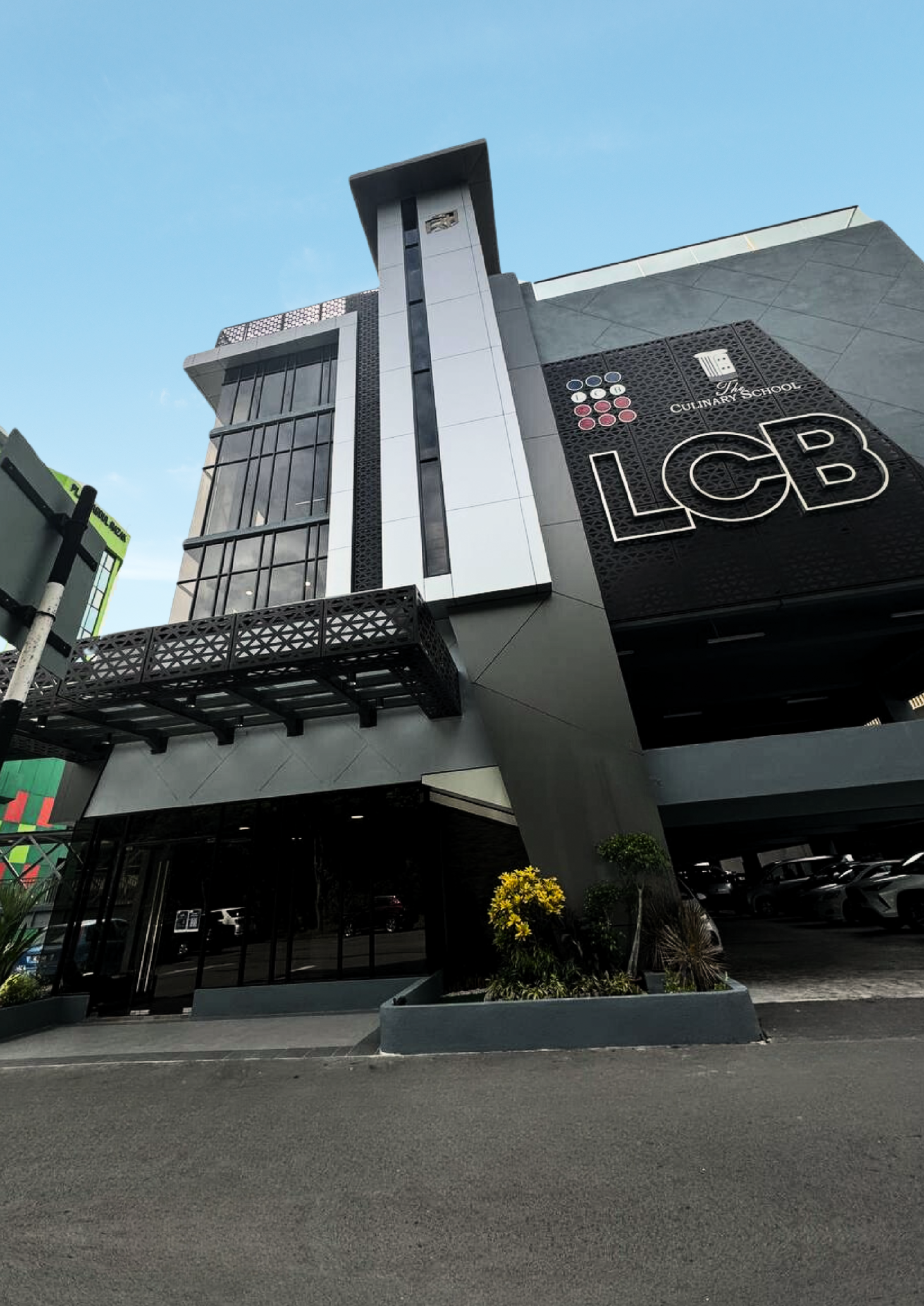 Laksamana College of Business | Brunei business courses